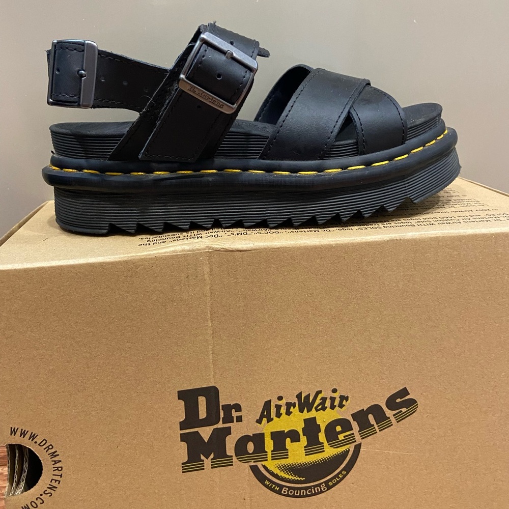 Dr. Martens Voss II Sandals